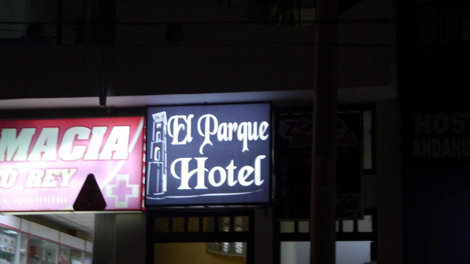 El Parque Hotel อันดาอวยลัส ภายนอก รูปภาพ
